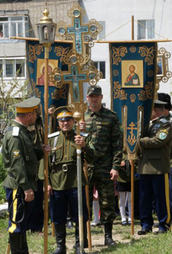 Фото. Врангель. К празднованию Пятидесятницы присоединились казаки Уссурийского казачьего войска