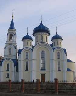 Фото. Арсеньев. Вид на храм Благовещения Пресвятой Богородицы