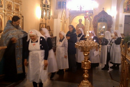 Вопросы взаимодействия добровольцев и сестёр милосердия обсудили в Международный день волонтёра