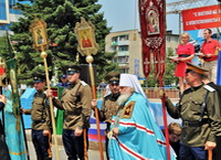 Крестный ход в Уссурийске (в рамках автопробега ДОСААФ)