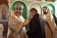 В архипастырской поездке митрополит Вениамин наградил клириков и прихожан
