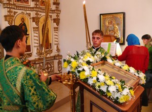 Фото. Владивостокская епархия. Праздничные богослужения по случаю памятования Преставления прп. Сергия, игумена Радонежского, всея России чудотворца