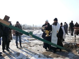 Фото. Владивосток. Освящено место под строительство нового храма на ул. Черняховского 