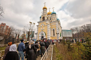 Фото. Владивосток. Пребывание Пояса Пресвятой Богородицы в Приморской митрополии