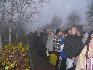 Фото. Уссурийск. Ковчег с Поясом Пресвятой Богородицы прибыл в Уссурийск