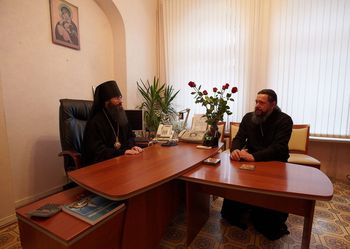 Фото. Владивосток. Епископ Уссурийский Иннокентий прибыл во Владивосток