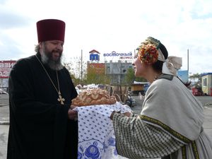 Фото. Владивосток. Праздник «Приморье хлебосольное» и сбор пожертвований на Преображенский кафедральный собор