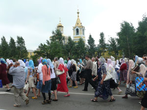 Фото. Уссурийск. Крестный ход с Казанской иконой Божией Матери