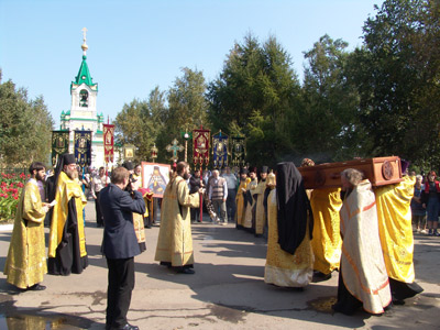 Православные Приморья прощаются с мощами святителя Иннокентия Иркутского