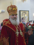 Фото. Архиепископ Владивостокский и Приморский Вениамин. Пасхальная вечерня в Покровском кафедральном соборе
