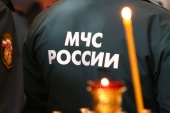 В праздник иконы Божией Матери «Неопалимая Купина» пожарные и спасатели по всей России посетили праздничные молебны