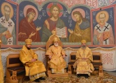 В Неделю святых отец митрополит Минский и Заславский Павел совершил Литургию в Спасо-Евфросиниевском женском монастыре Полоцка и возглавил заседание Духовного собора обители