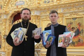 Издательский Совет передал книги детям из многодетных и малообеспеченных семей