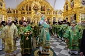 В день памяти прпп. Зосимы, Савватия и Германа Соловецких Предстоятель Русской Церкви совершил Литургию в новоосвященном Свято-Троицком соборе Соловецкого монастыря