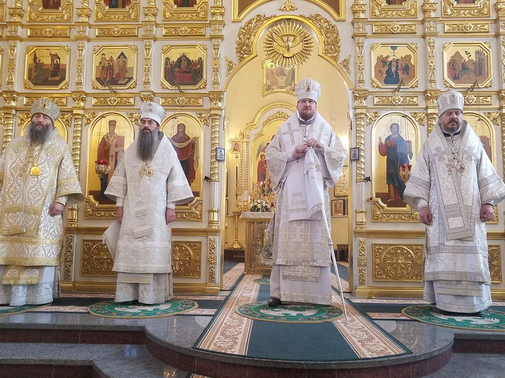 В Неделю по Богоявлении четыре архиерея Приморской митрополии совершили Божественную литургию (+ Фото)