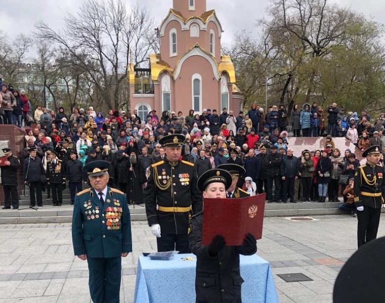 Епископ Уссурийский  Иннокентий нахимовцам: С Богом!