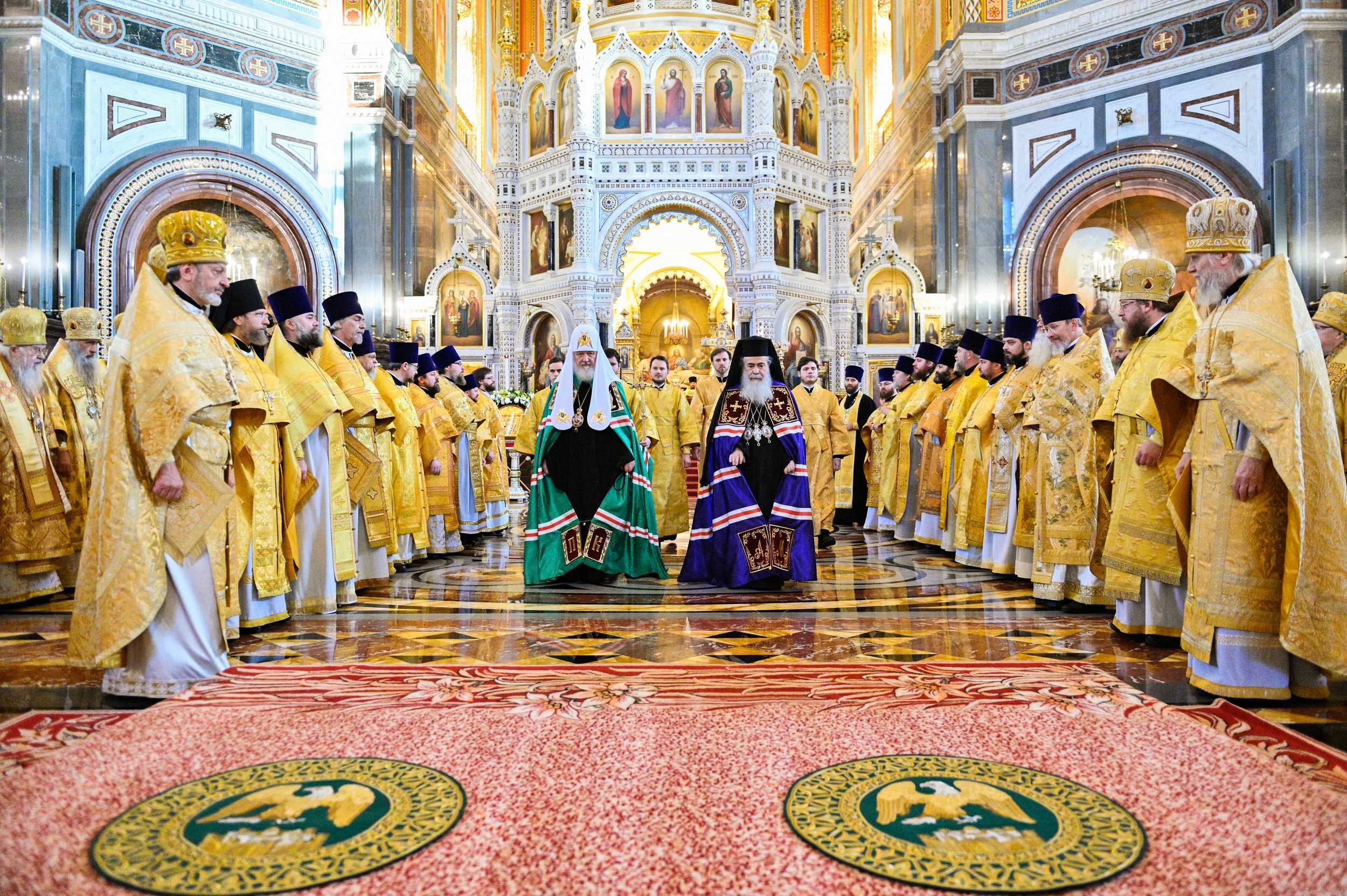 Епископ Находкинский и Преображенский Николай сослужил Предстоятелям Иерусалимской и Русской Православных Церквей за литургией в Храме Христа Спасителя.