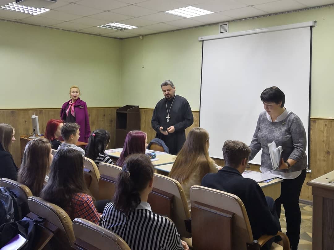Священник рассказал студентам университета об эпохе Смутного времени.