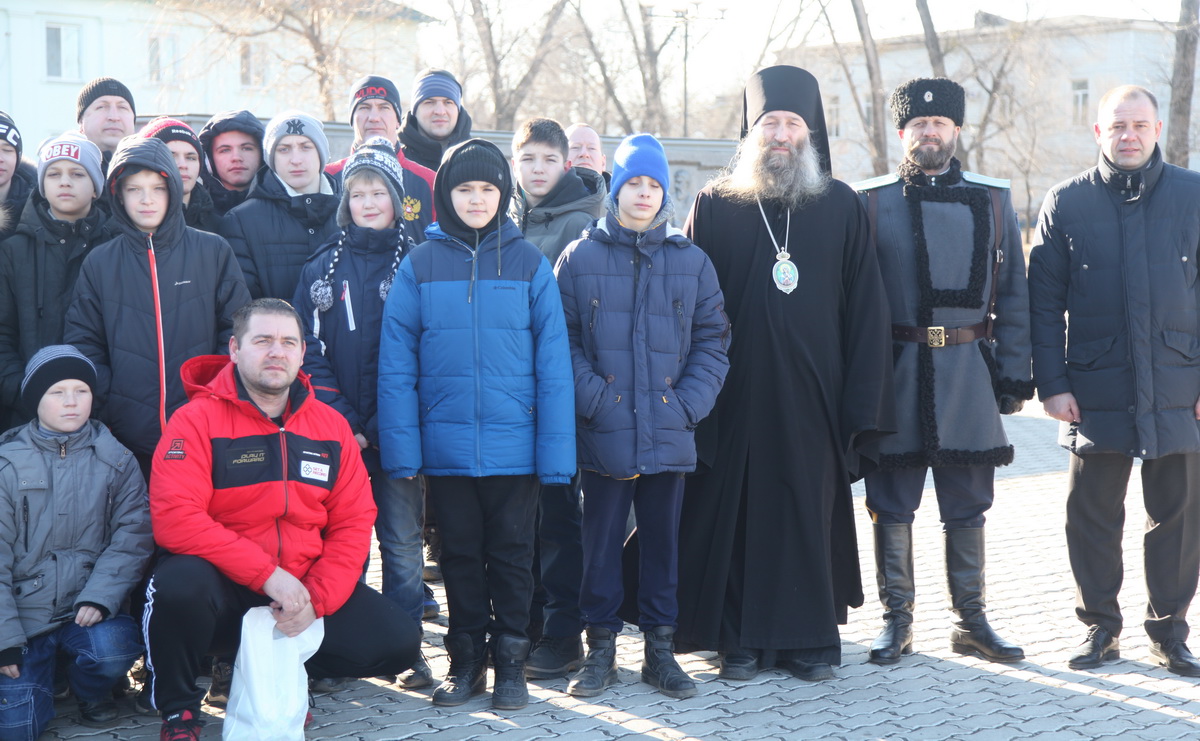 Епископ Гурий благословил соревнования по кикбоксингу (+ Фото)