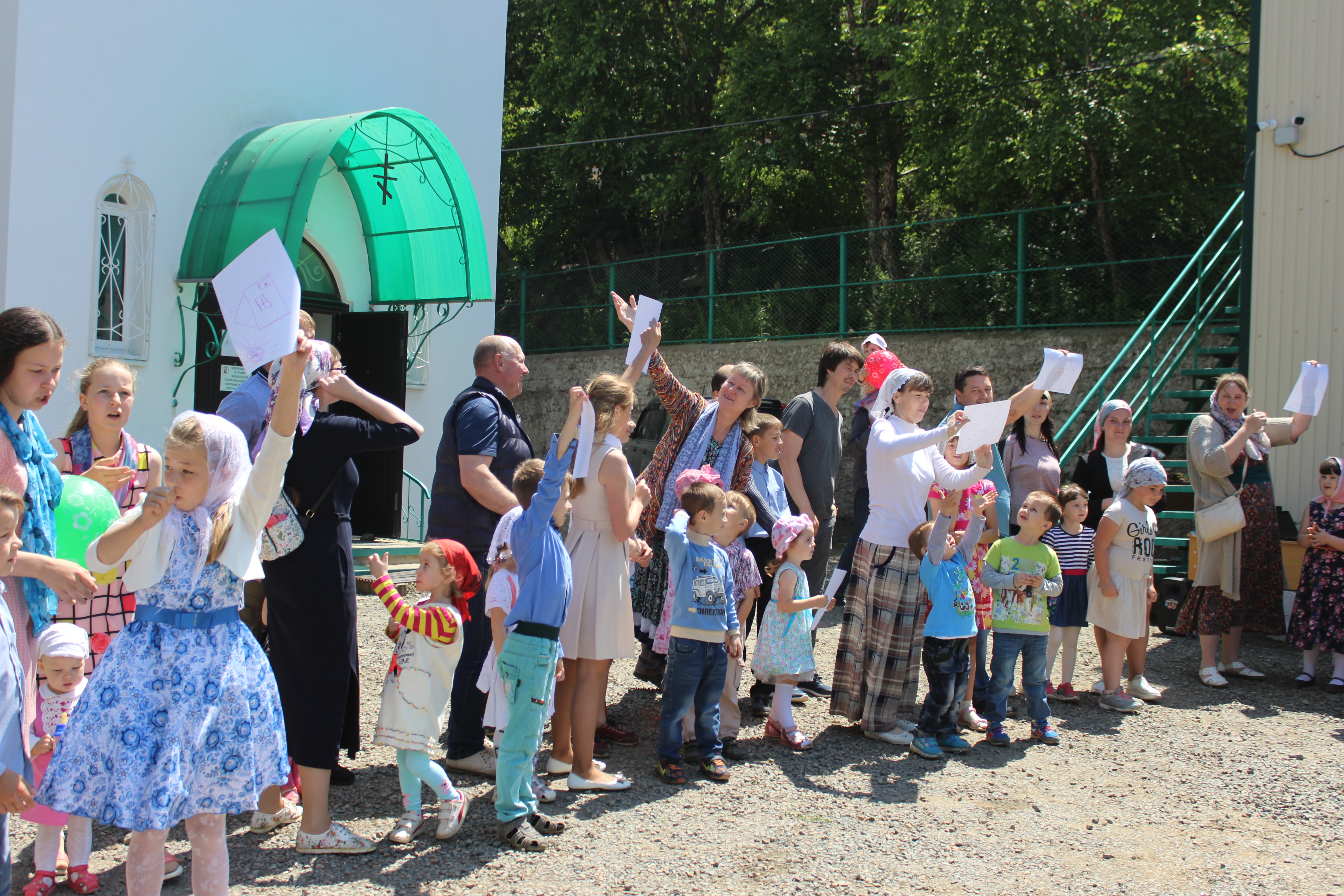 07.07.2019 г. В храме святителя Николая Чудотворца г. Большой Камень прошел праздник прихода «Вместе мы одна семья». 