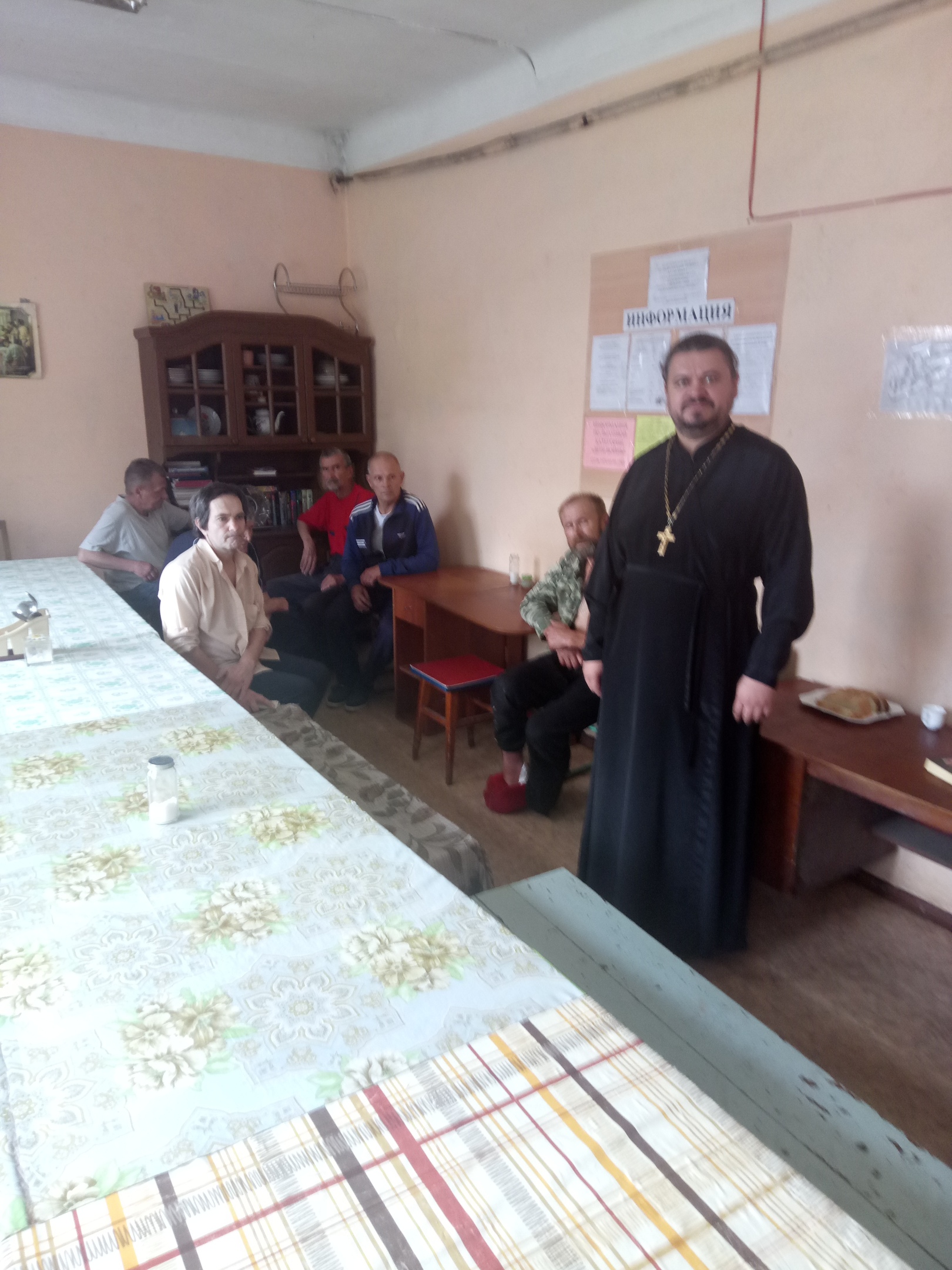 Духовно-нравственные беседы в приюте для бездомных «Возвращение».