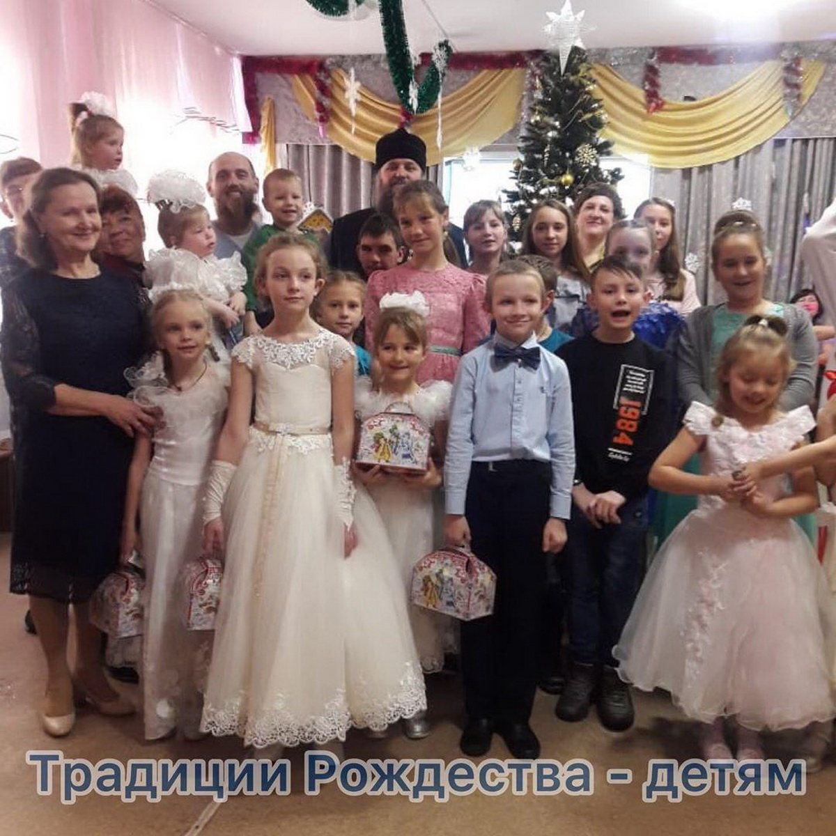 Традиции Рождества – детям (+ Фото)