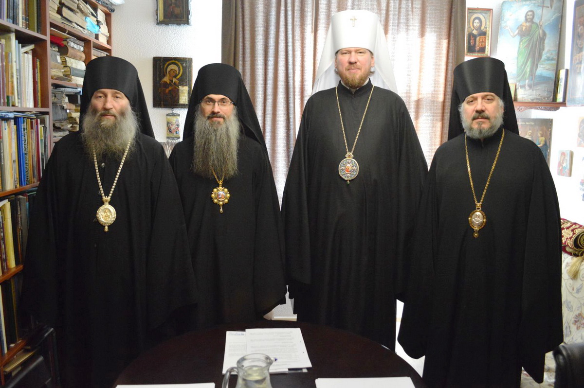 В ходе визита в Арсеньевскую епархию глава Приморской митрополии возглавил заседание Архиерейского совета (+ Фото)