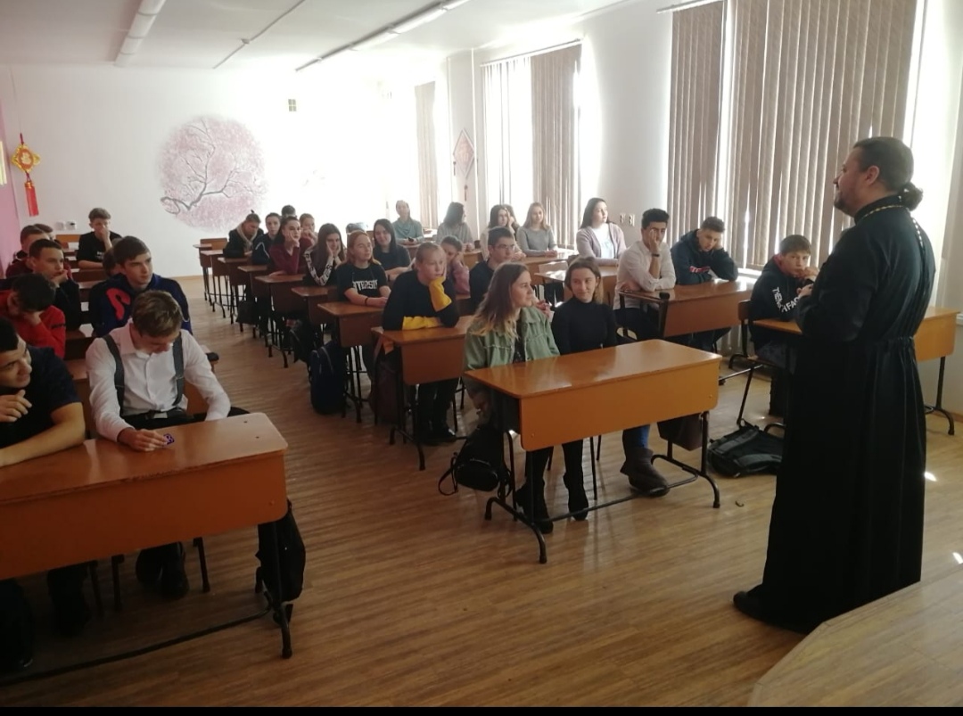 Лекция "В чем смысл жизни" прошла во ВГУЭСе.