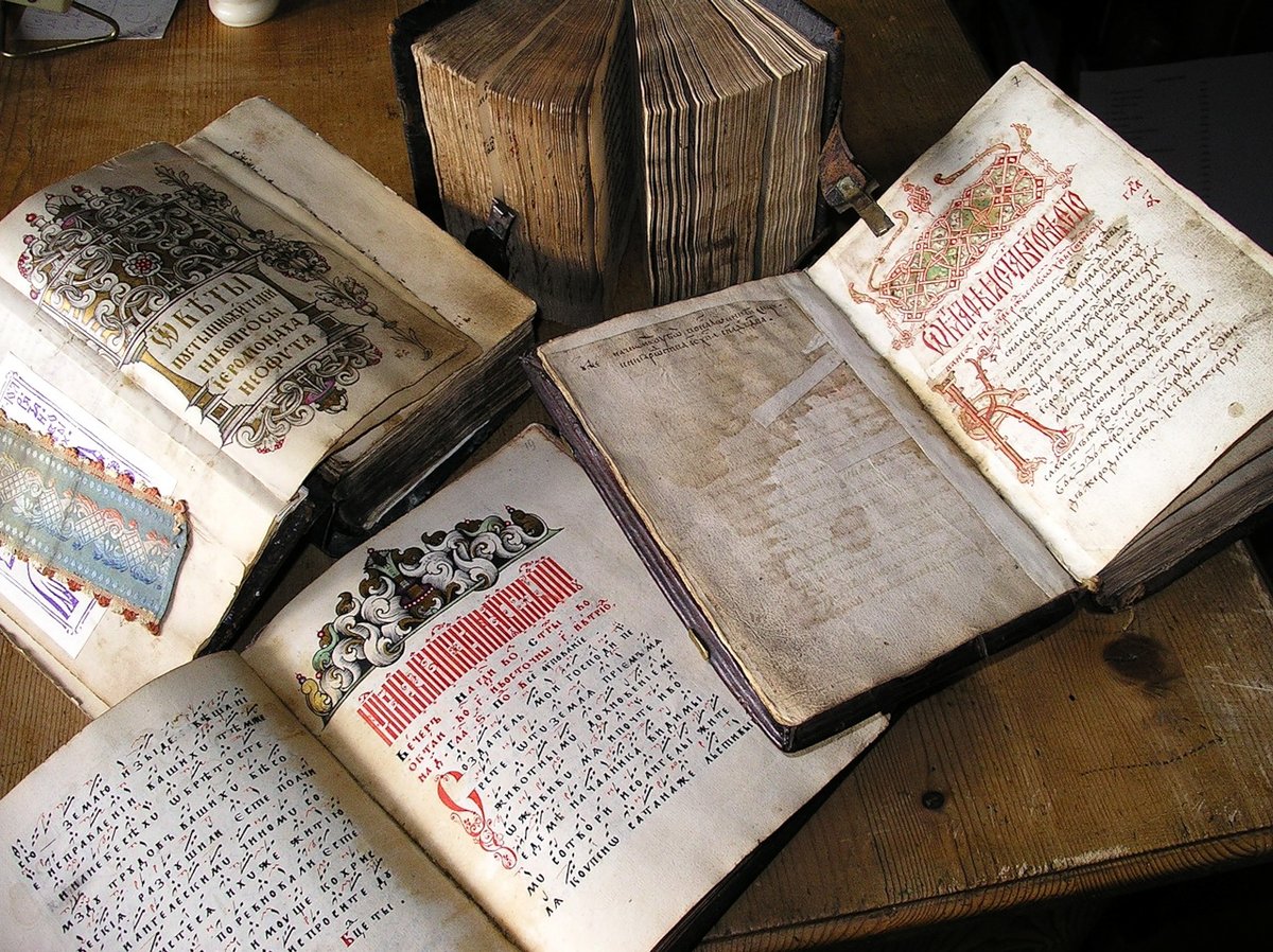Онлайн-практикумы «Русский народный костюм» и «Старинная русская книга»: 10 минут в день, чтобы разобрать интересную тему (+ Фото)