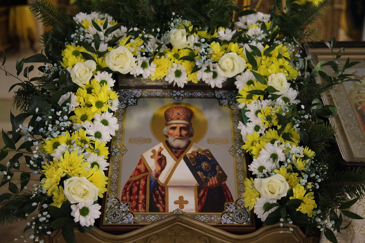 В день памяти святителя Николая, архиепископа Мир Ликийских епископ Находкинский и Преображенский Николай совершил Божественную литургию в храме в честь святителя Николая Чудотворца ЗАТО г. Большой Камень.