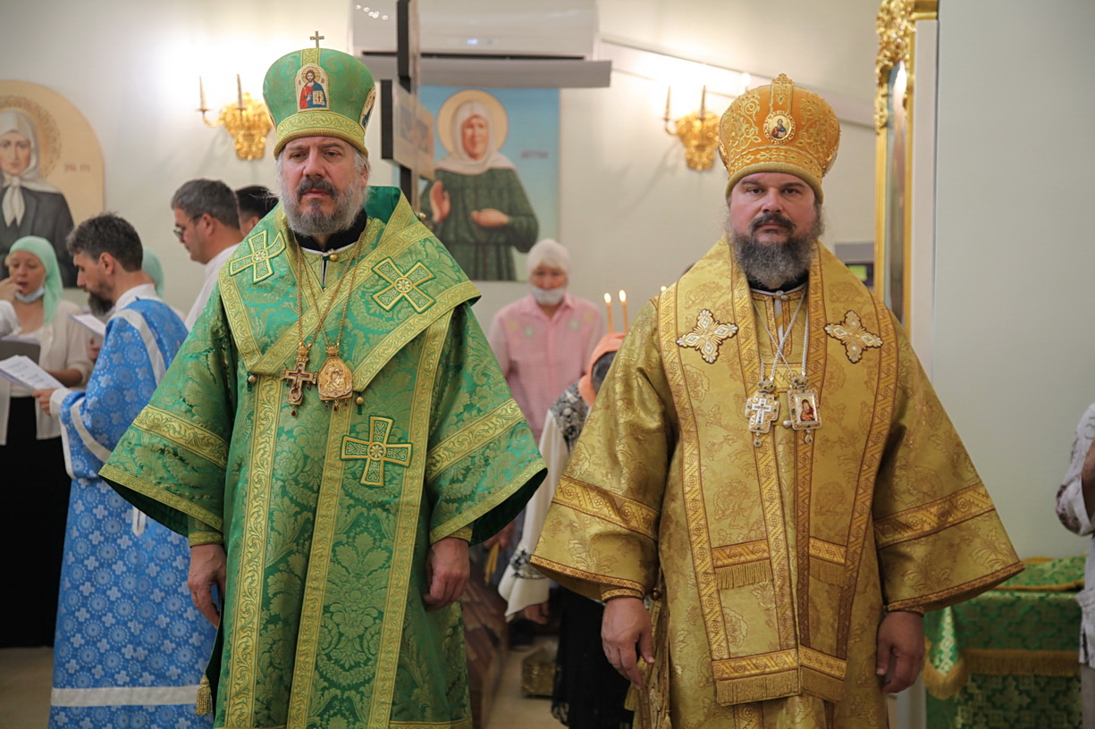 В день памяти преподобного Серафима Саровского, епископ Находкинский и Преображенский Николай совершил Божественную литургию в Свято-Серафимовском храме при АО "Владхлеб" г. Владивостока.