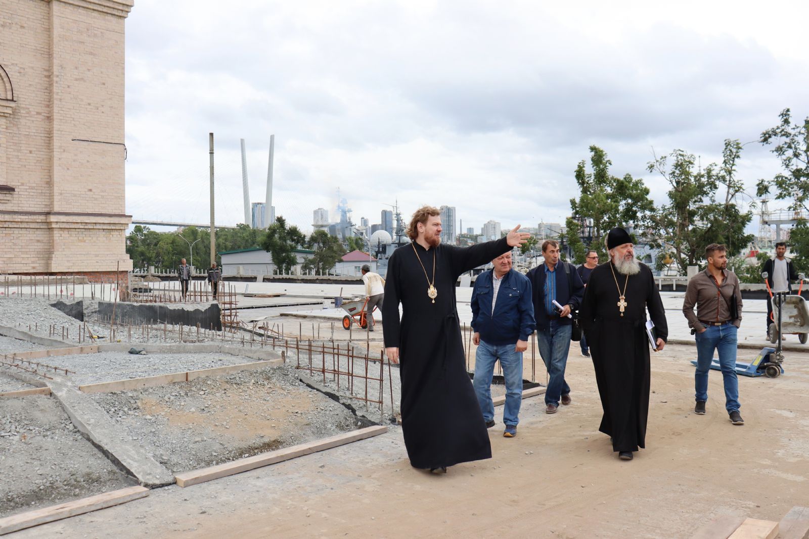 Глава Приморской митрополии провел очередное совещание по строительству Спасо-Преображенского собора