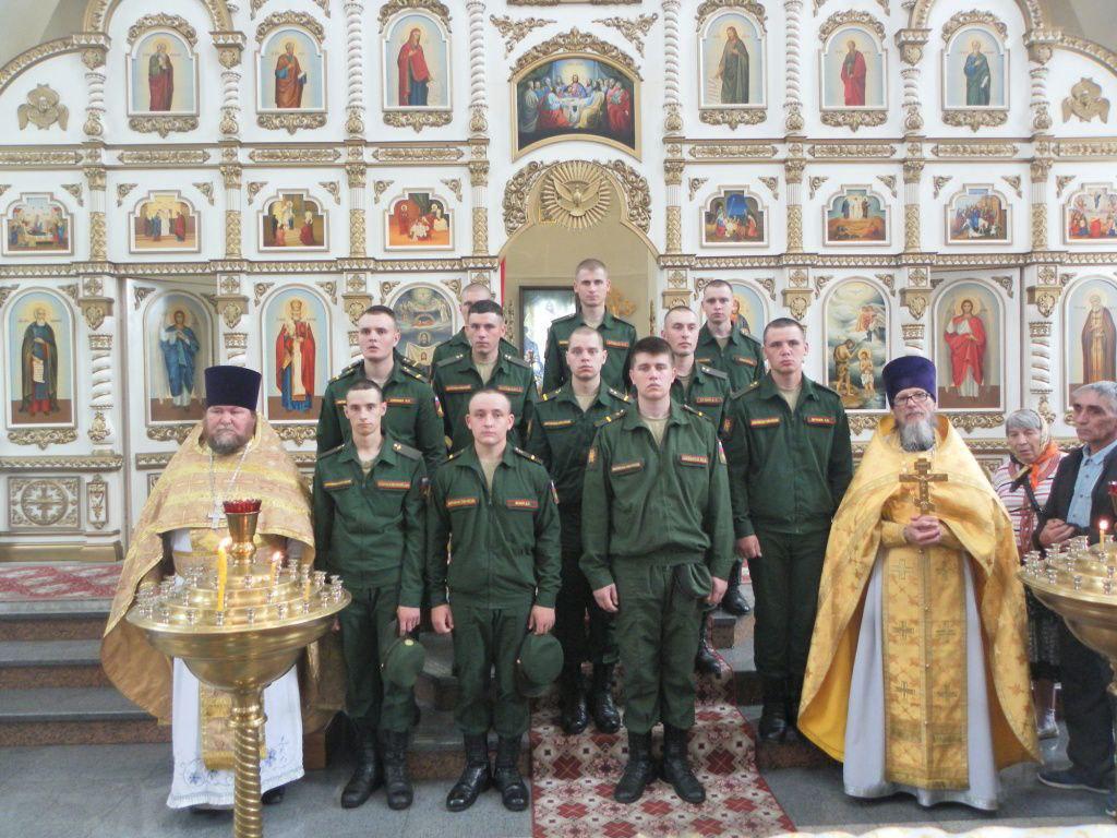 Военнослужащие приняли таинство Крещения и причастились