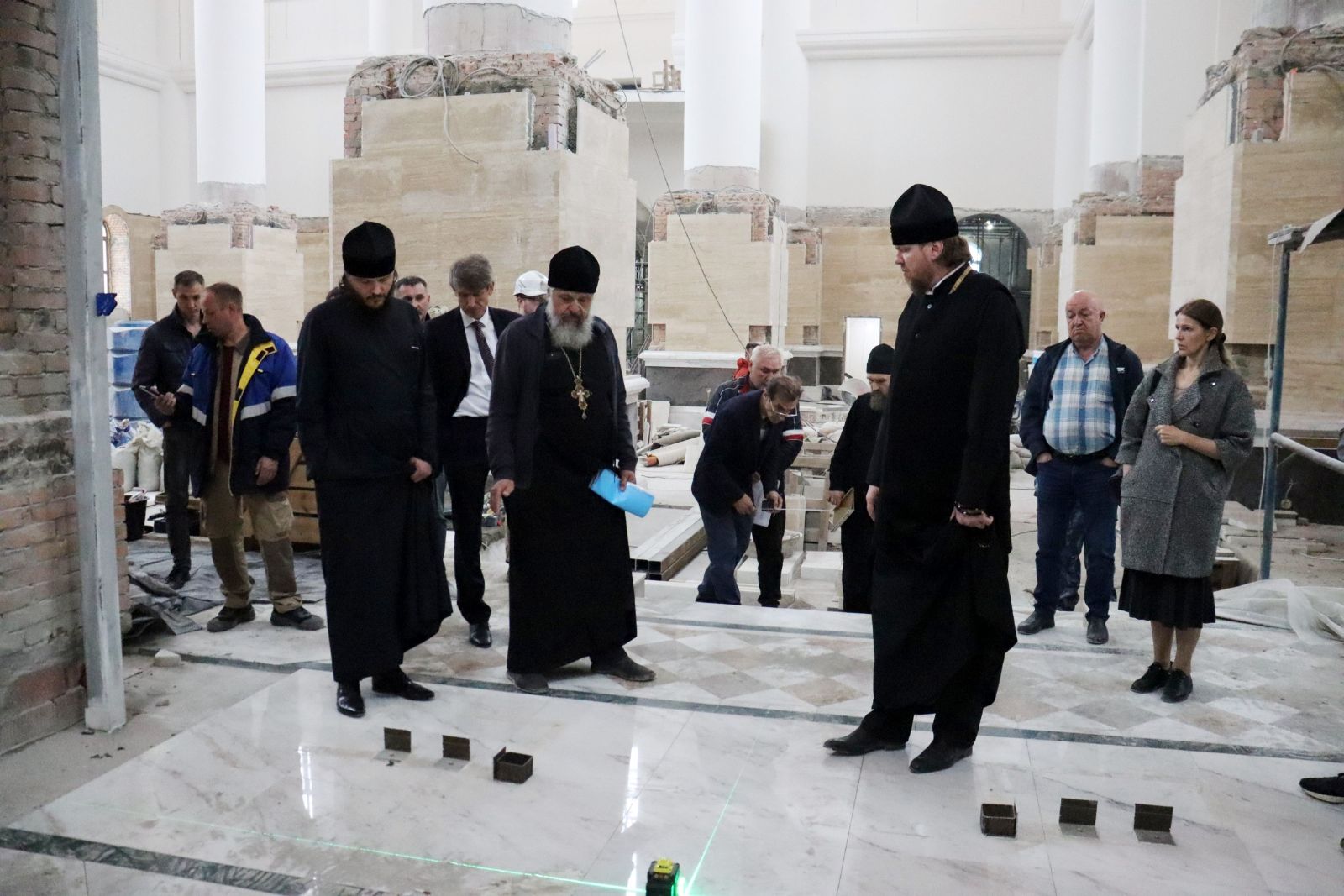 Под председательством главы митрополии прошло совещание, посвященное строительству Спасо-Преображенского собора