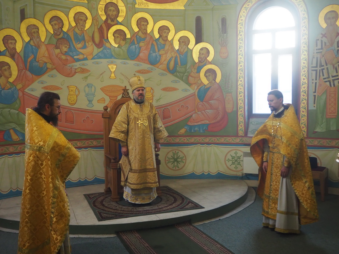 Епископ Находкинский и Преображенский Николай возглавил Божественную литургию в Казанском Кафедральном соборе г. Находки.