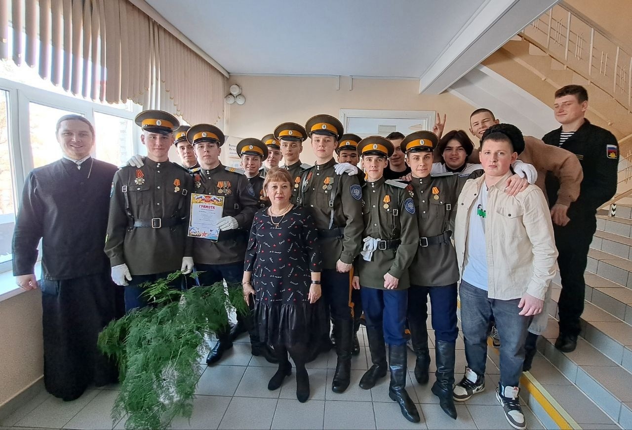 Иерей Димитрий Овчинников принял участие в спортивном конкурсе «А ну-ка, парни!», посвящённом Дню защитника Отечества