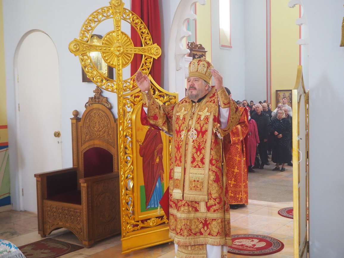 В Неделю 3-ю по Пасхе, памяти жен-мироносиц, епископ Находкинский и Преображенский Николай совершил Божественную литургию в Казанском кафедральном соборе г. Находки.