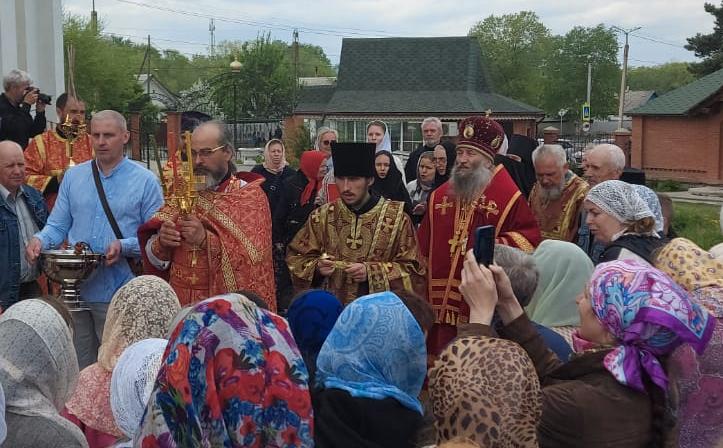 Епископ Арсеньевский и Дальнегорский Гурий совершил Божественную литургию в Кафедральном Благовещенском соборе г. Арсеньева (+ Фото + Видео)
