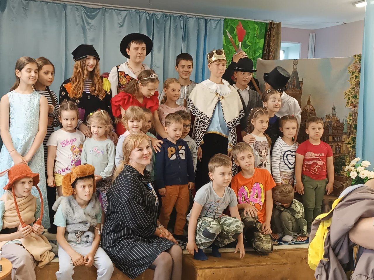 Воспитанники Воскресной школы храма Казанской иконы Пресвятой Богородицы подарили праздник детям