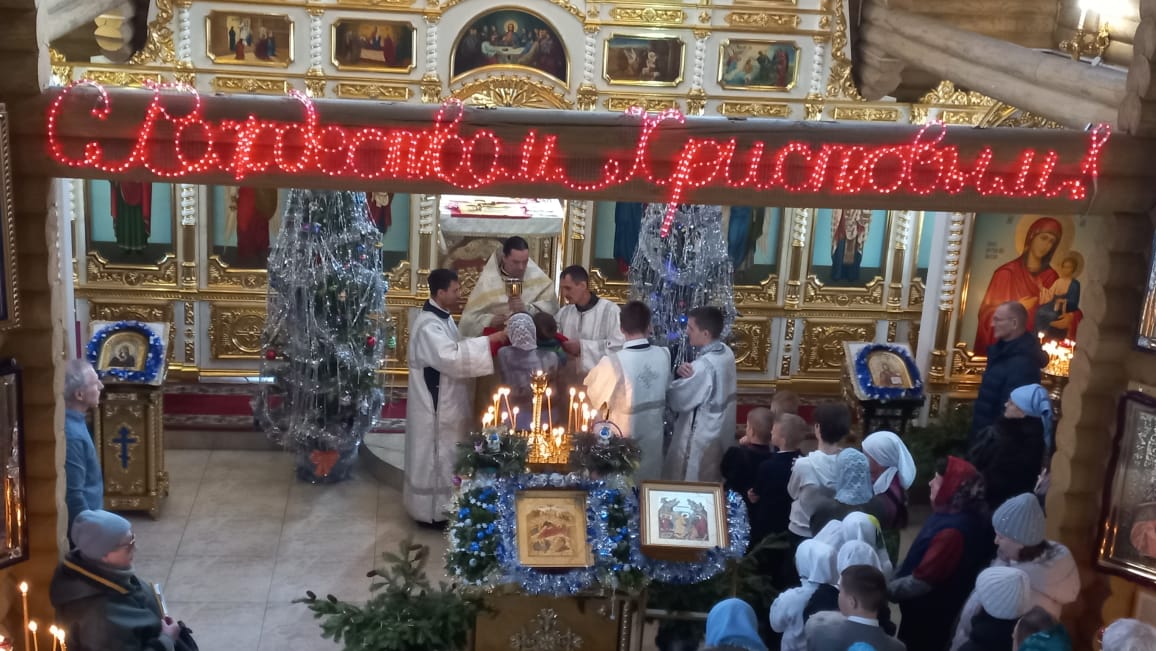 В пгт.Смоляниново прошел Рождественский утренник