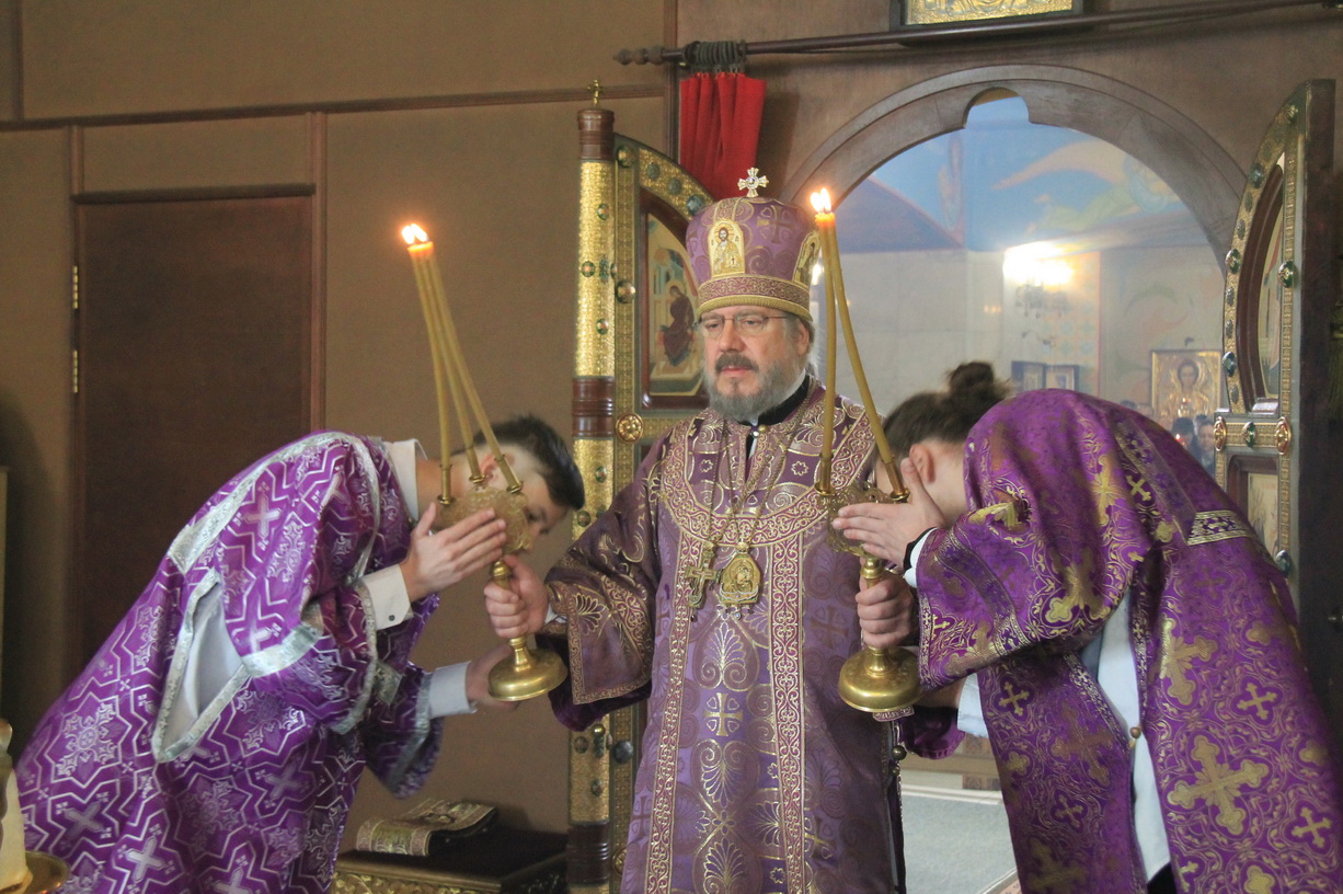 31.03.2023г.В неделю 2-ю Великого Поста, памяти святителя Григория Паламы, епископ Находкинский и Преображенский Николай совершил Божественную Литургию свт. Василия Великого в Казанском Кафедральном соборе г. Находки.