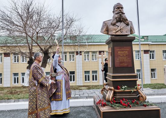 Руководитель отдела принял участие в открытии памятника адмиралу Степану Осиповичу Макарову в ТОВВМУ