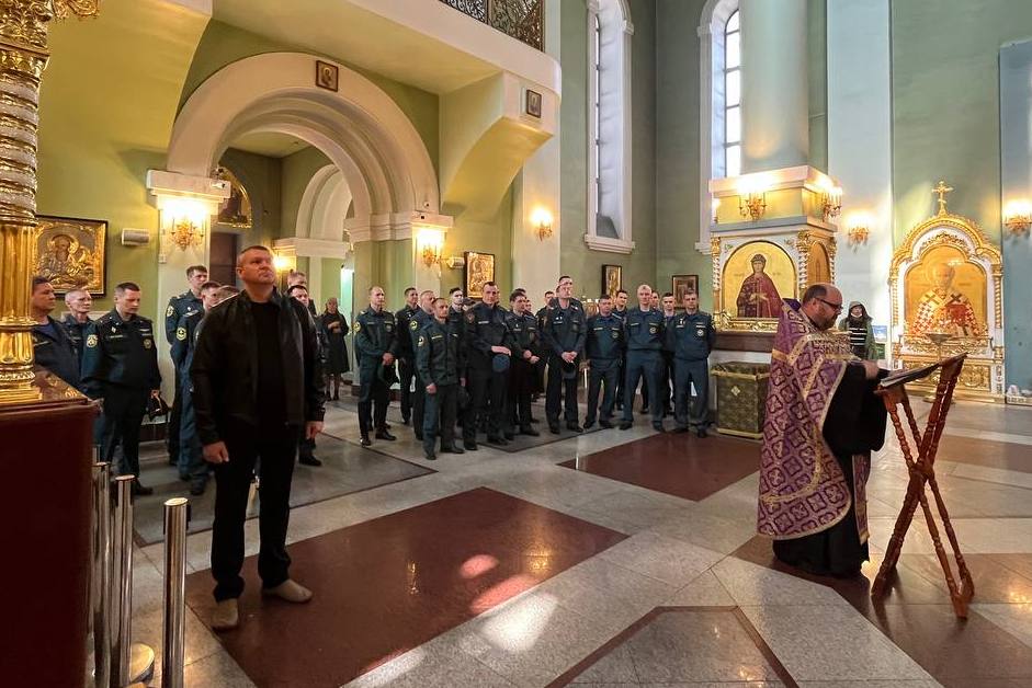 Священник провел беседу с военнослужащими контрактной службы