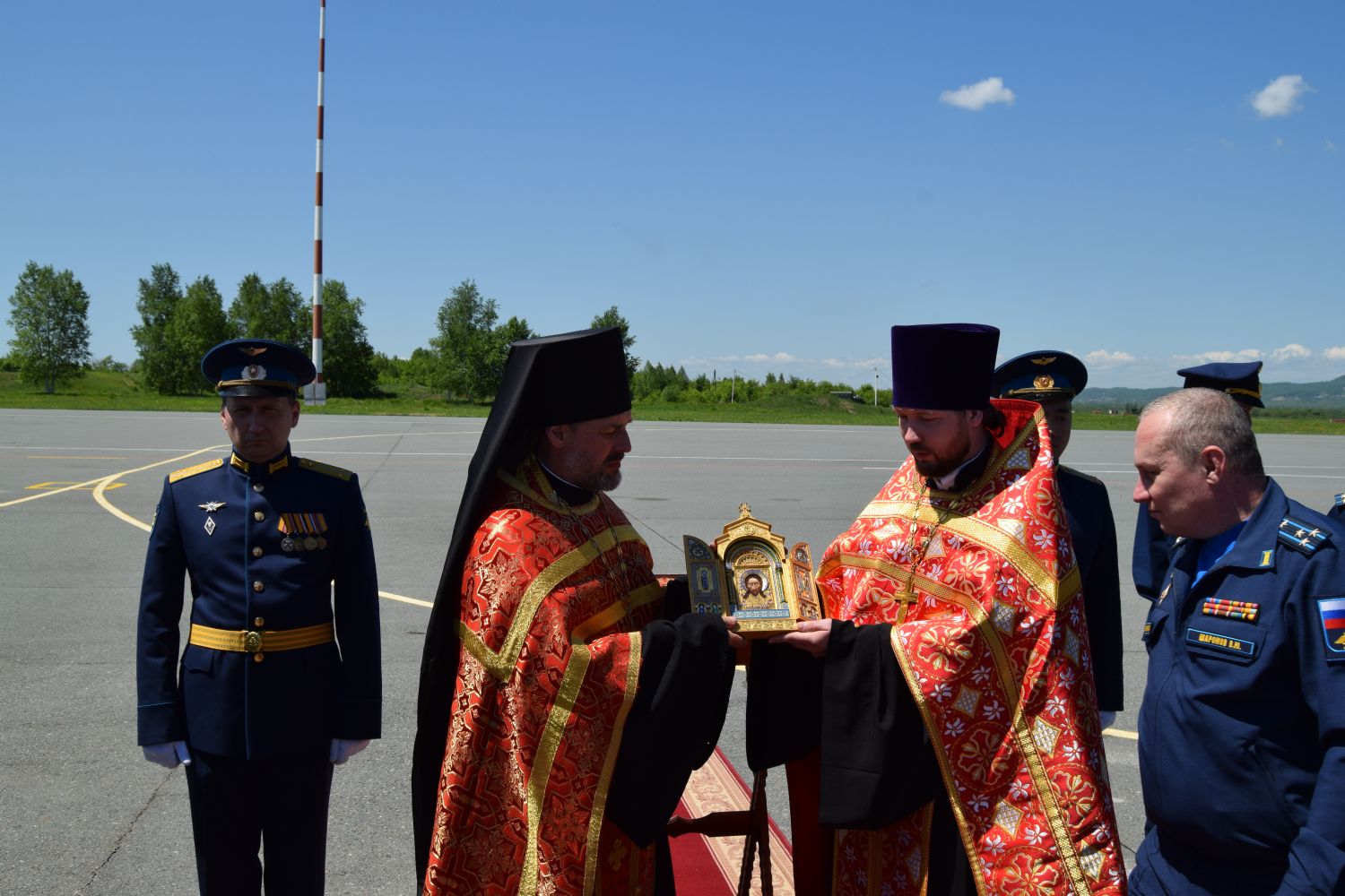 Во Владивостокскую епархию прибыла главная икона Воздушно-космических сил Российской Федерации «Спас Нерукотворный»