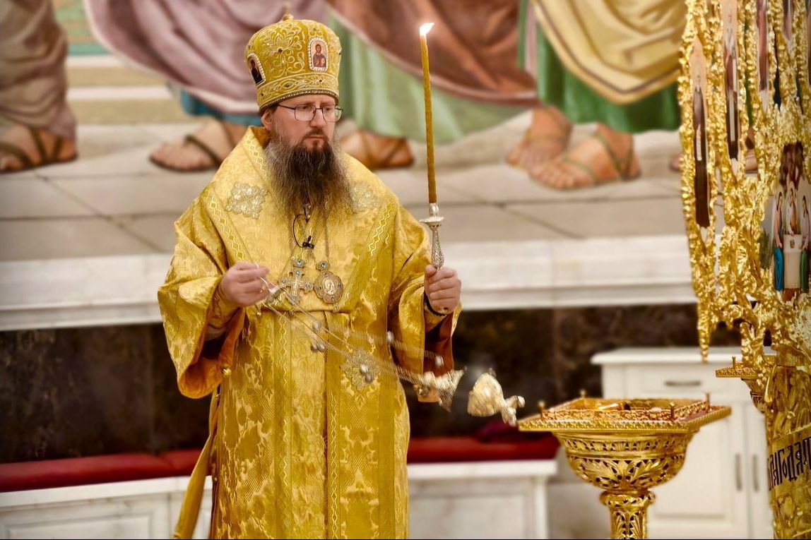 Глава митрополии совершил всенощное бдение в Спасо-Преображенском соборе 