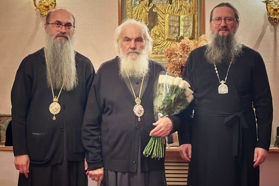 Митрополит Павел поздравил владыку Вениамина с днем рождения
