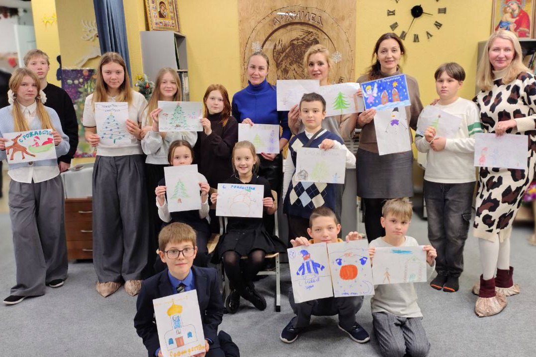 В семейном образовательном центре «Архимед» прошла акция «Рождественский почтальон»