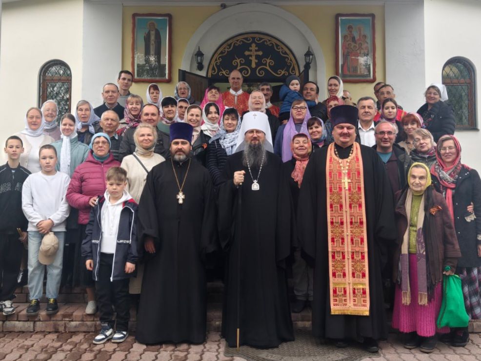 В Свято-Серафимовском храме Уссурийска состоялось архиерейское богослужение