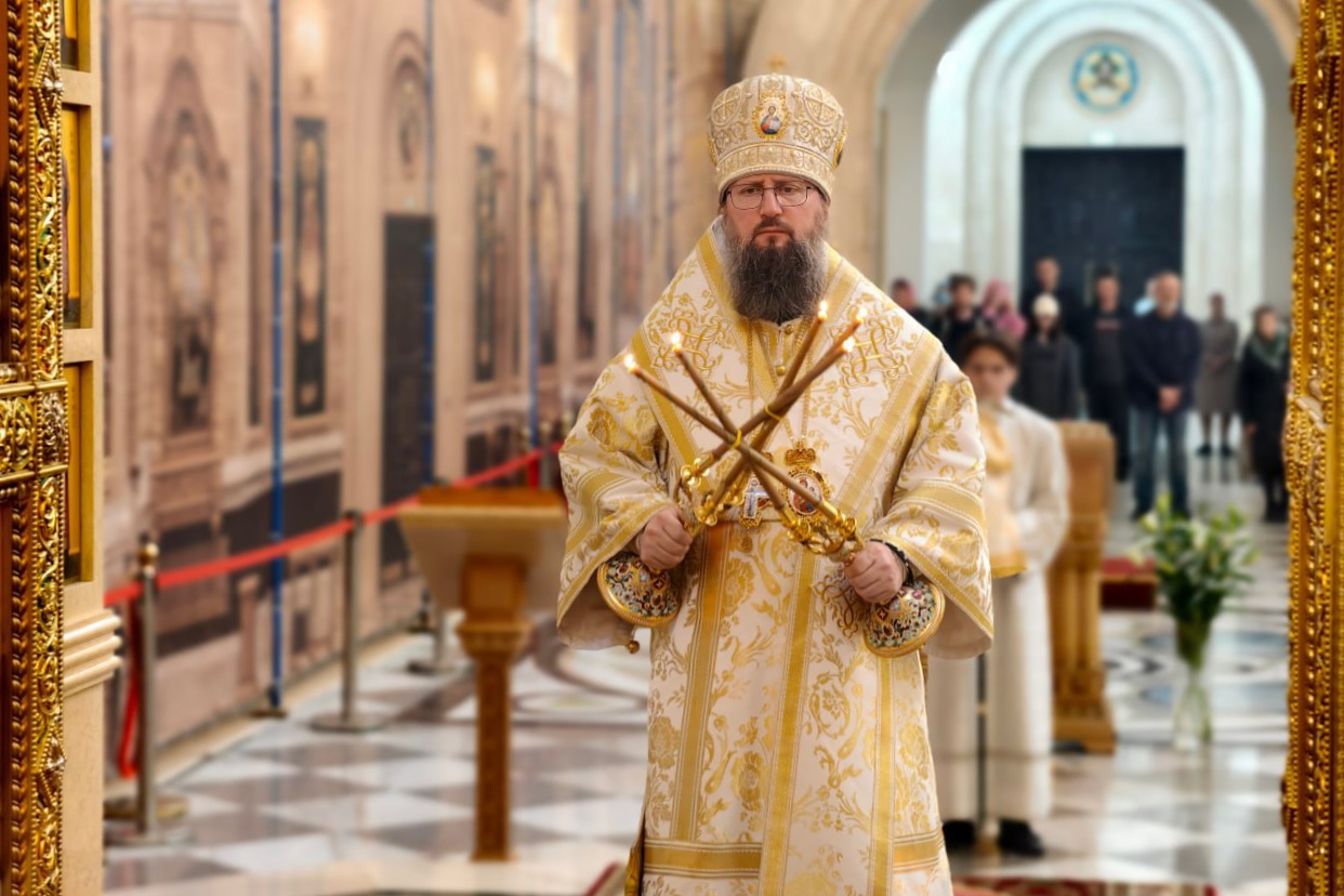 Накануне Вознесения Господня правящий архиерей совершил всенощное бдение в Спасо-Преображенском кафедральном соборе