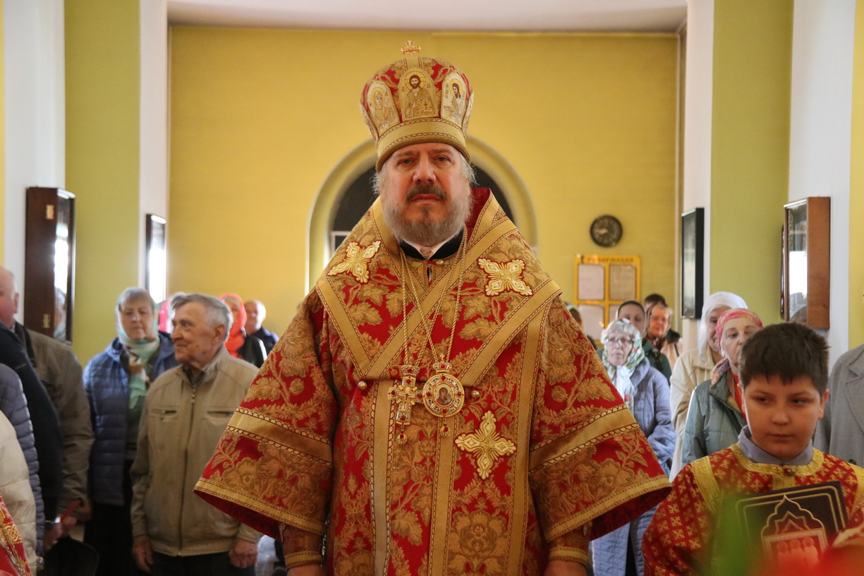 6 мая, в день памяти великомученика Георгия Победоносца, епископ Находкинский и Преображенский Николай совершил Божественную литургию святителя Иоанна Златоуста в Свято – Георгиевском храме п. Дунай.
